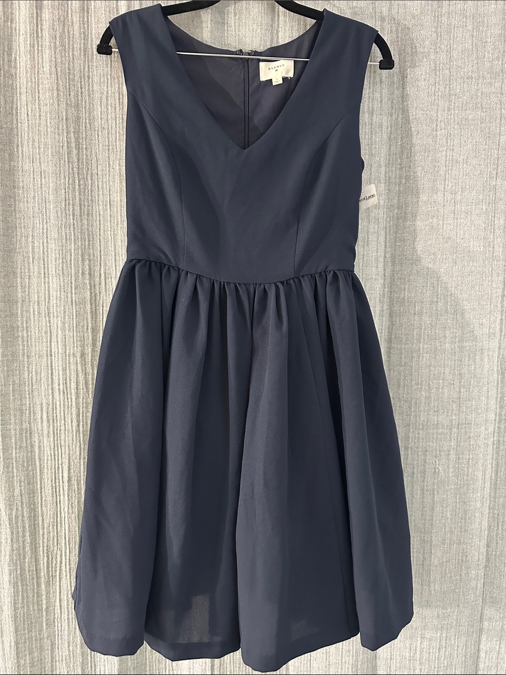 Everly Navy V-Neck Formal Party Dress